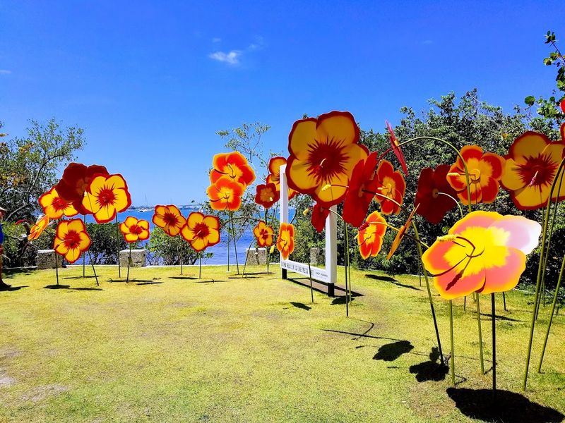 World-Class Art Installations Throughout the Gardens World-Class Art Installations Throughout the Gardens