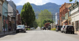 Retirees Are Quietly Trading California’s Crowded Coast For This Historic Gold Rush Town