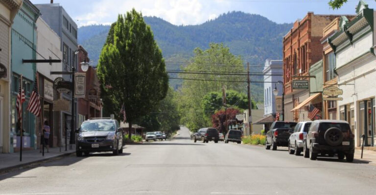 Retirees Are Quietly Trading California’s Crowded Coast For This Historic Gold Rush Town