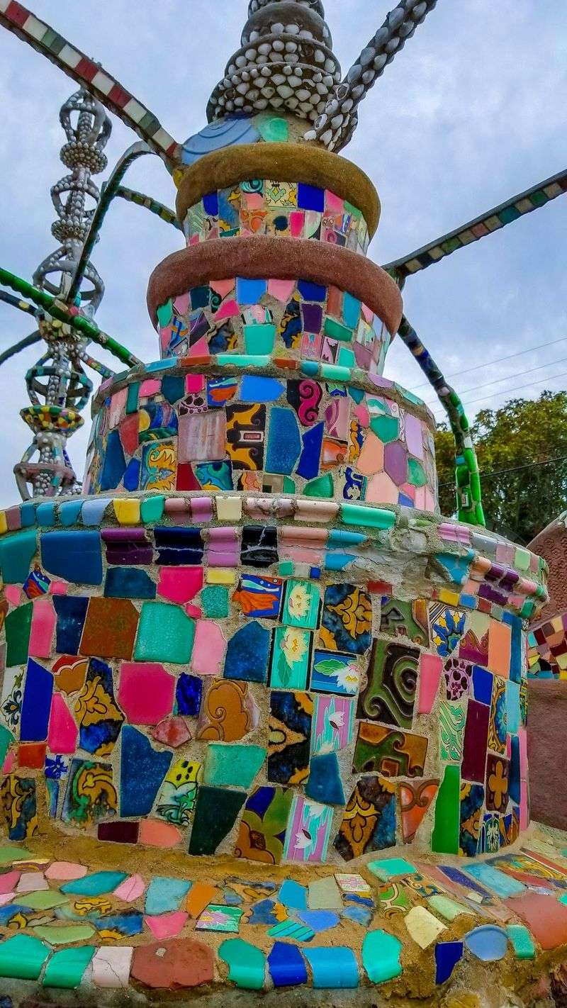17 Sculptures Built From Everyday Junk 17 Sculptures Built From Everyday Junk