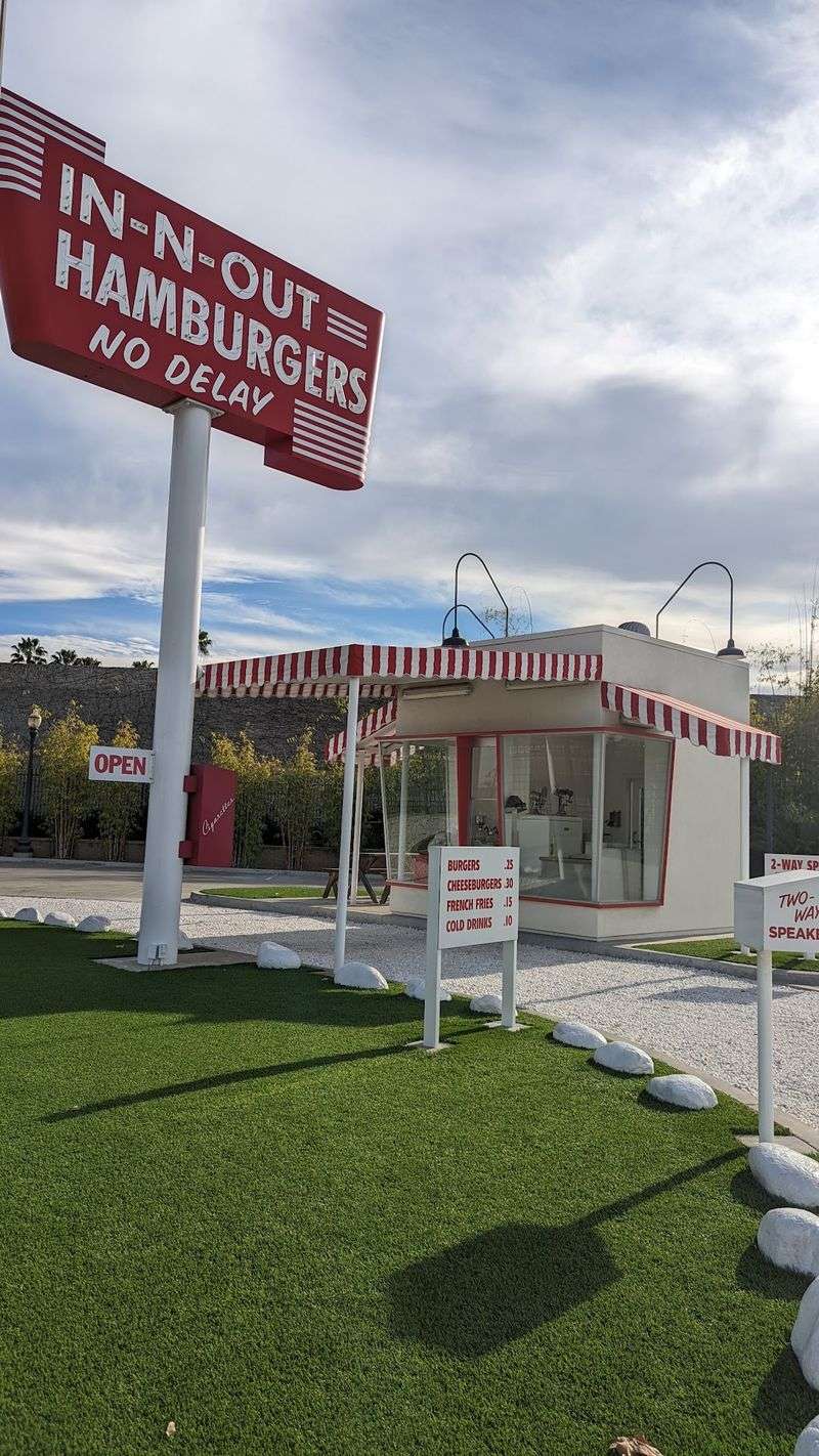 A 10-Foot Square That Changed Fast Food A 10-Foot Square That Changed Fast Food