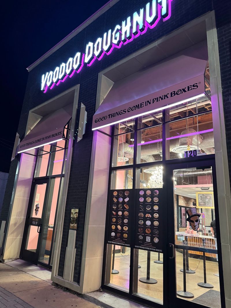 A Bakeshop That Refuses to Clock Out Early A Bakeshop That Refuses to Clock Out Early