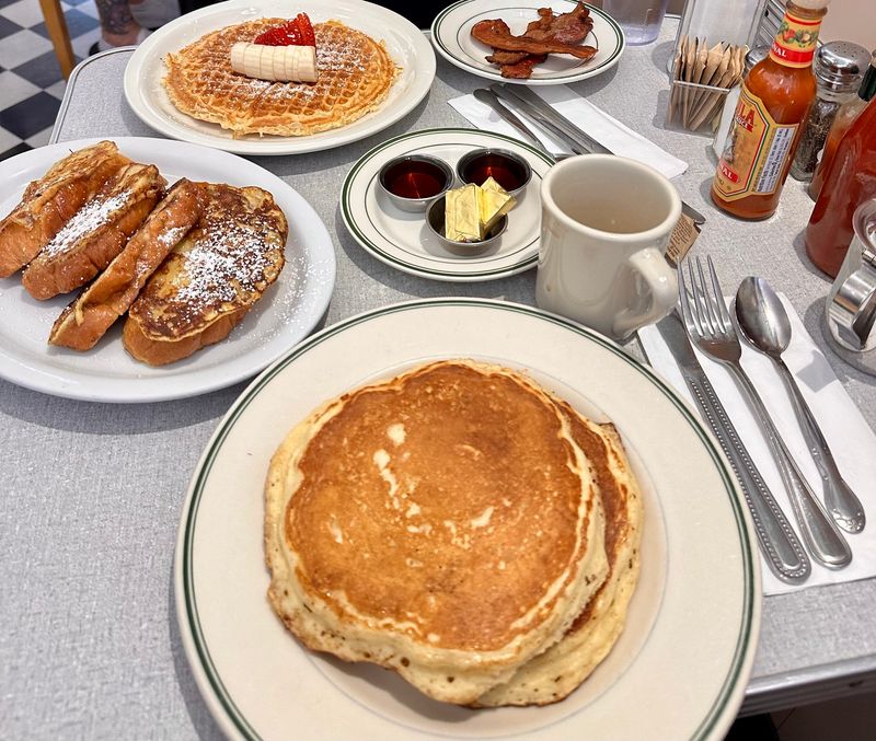A Breakfast Menu Built On Classics And Twists A Breakfast Menu Built On Classics And Twists