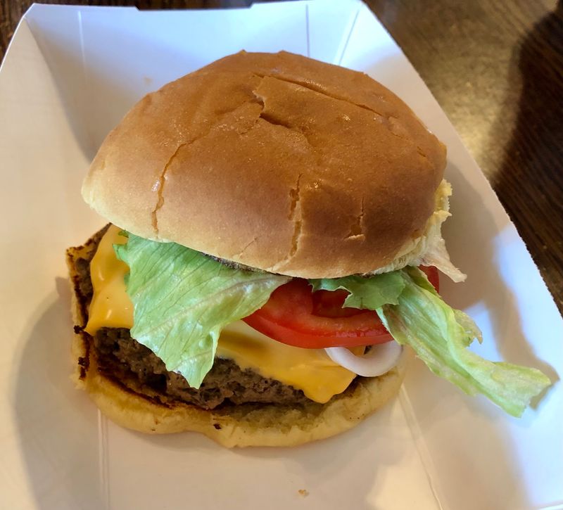A Burger That Earns Its Reputation