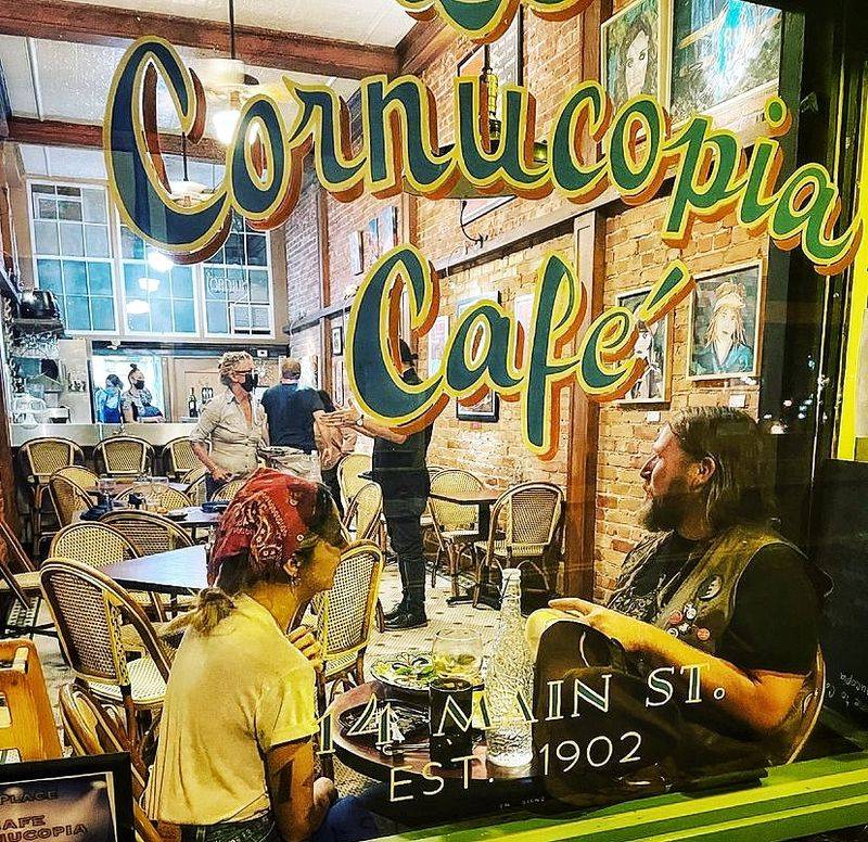 A Cafe Rooted in Old Bisbee A Cafe Rooted in Old Bisbee