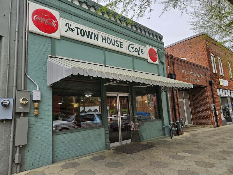 A Cafe With Roots Off the Covington Square