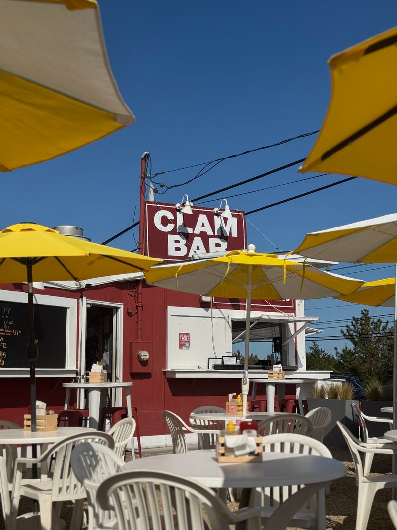 A Casual Beach-Style Atmosphere