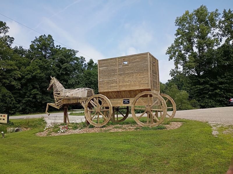A Classic American Roadside Attraction A Classic American Roadside Attraction