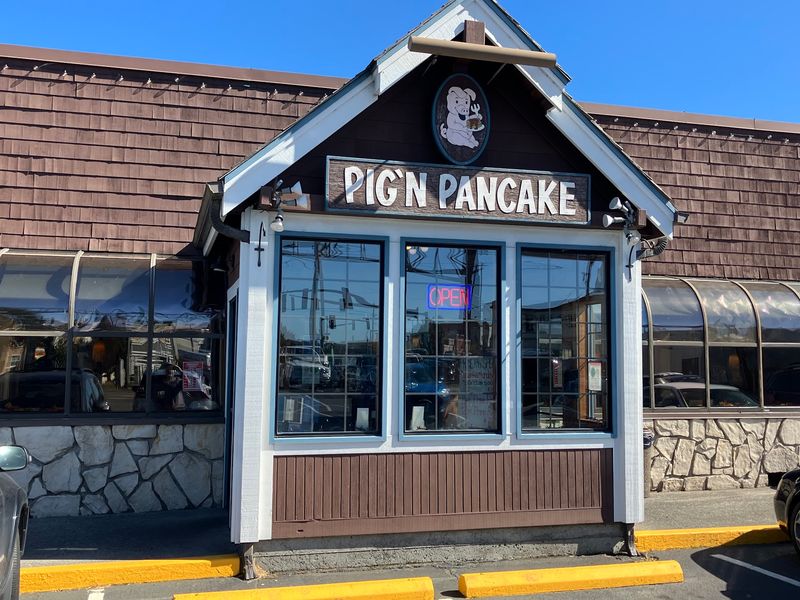 A Coastal Landmark on Bond Street