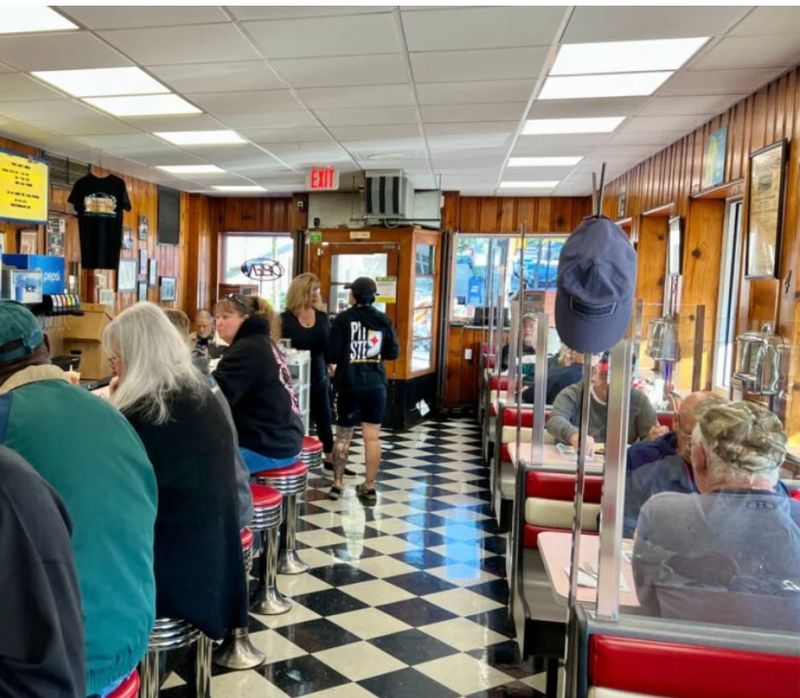 A Counter Institution on 13th Avenue