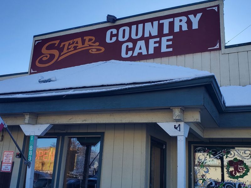 A Country Cafe On West State Street