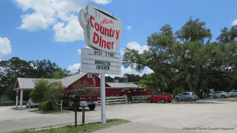 A Country Table on Palm Beach Boulevard