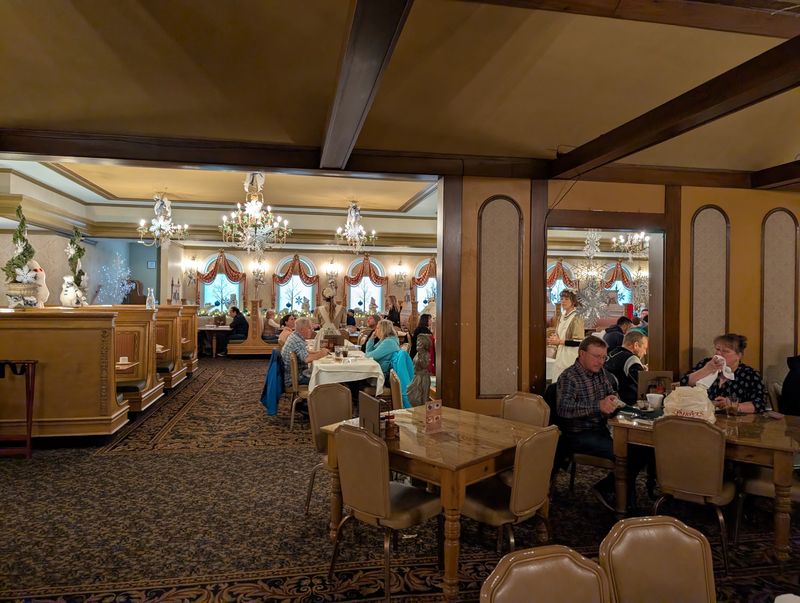 A Cozy Setting With Bavarian Flair A Cozy Setting With Bavarian Flair