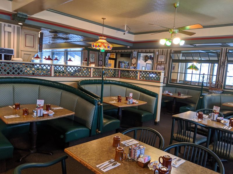 A Diner Frozen In 1981