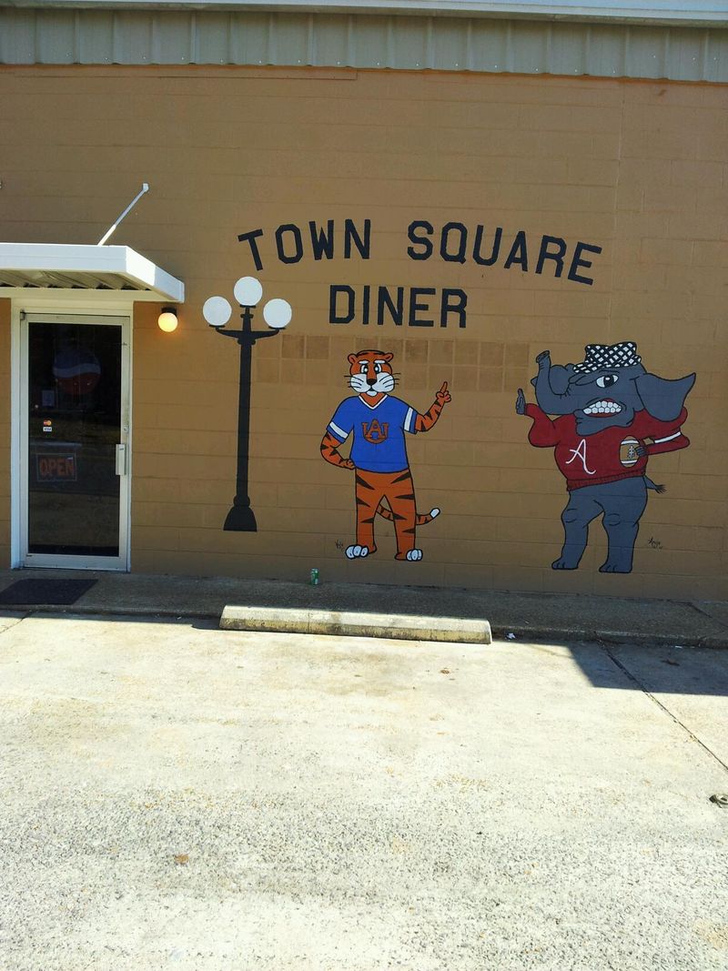 A Diner Right on the Courthouse Square