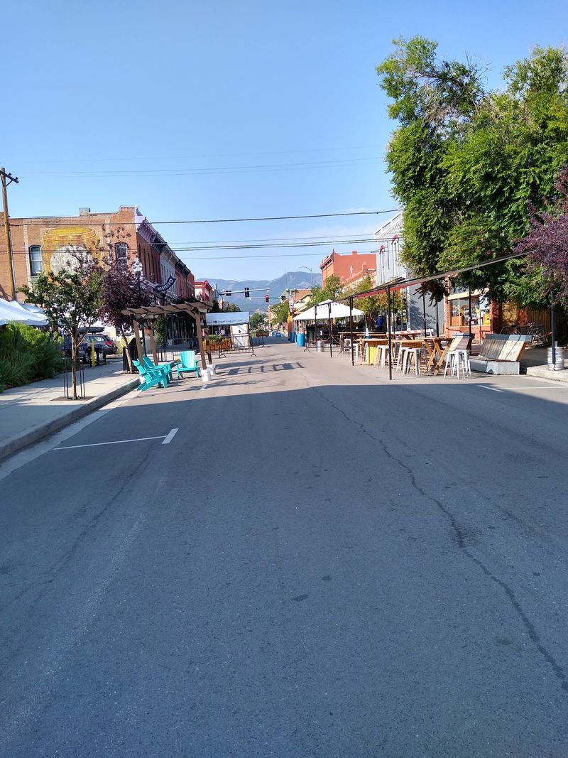 A Downtown Made For Slow Days A Downtown Made For Slow Days