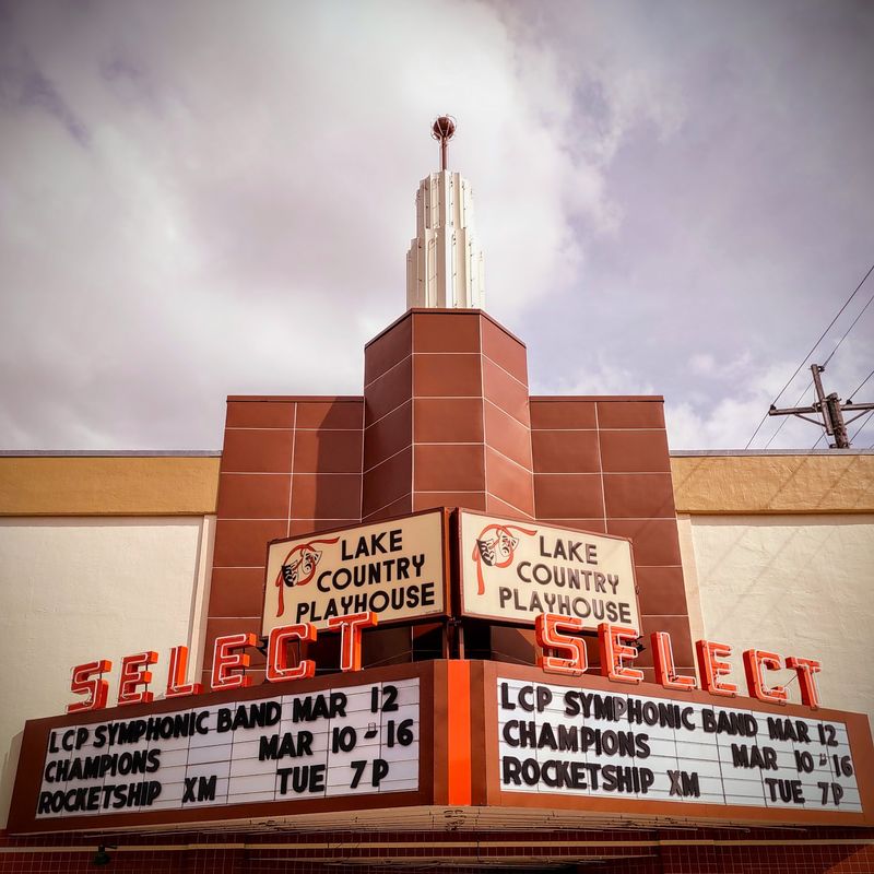 A Downtown Marquee With a Century of Stories