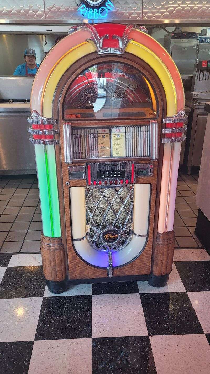 A Family-Friendly Room With Old-Timey Tunes
