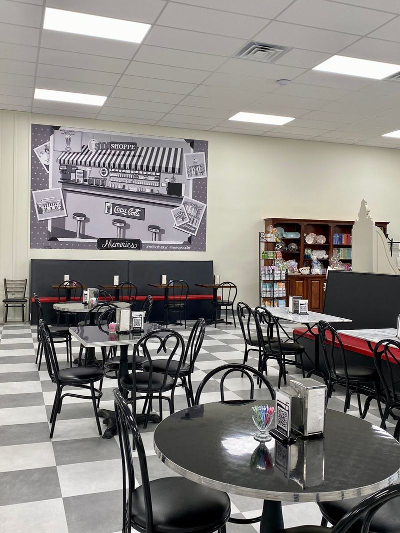 A Fifties Diner Feel