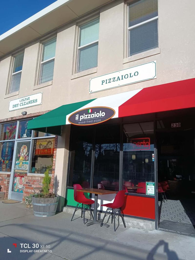 A Foothill Town Worth Slowing Down For A Foothill Town Worth Slowing Down For
