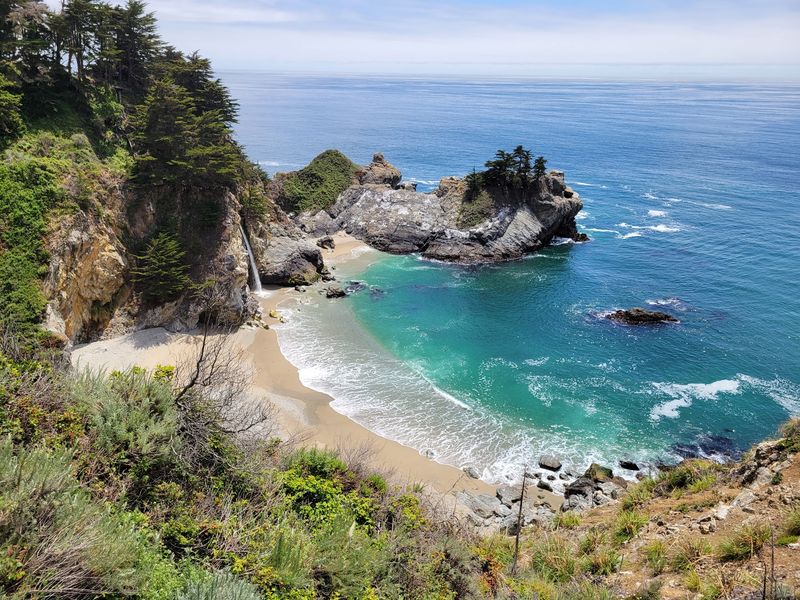 A Four-Square-Mile Wonder on Highway 1 A Four-Square-Mile Wonder on Highway 1