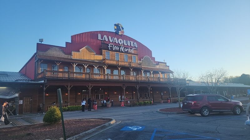 A Giant Market Just Off US-129