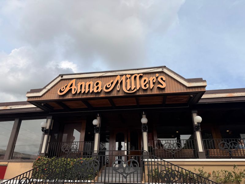 A Kaonohi Street Landmark in Aiea