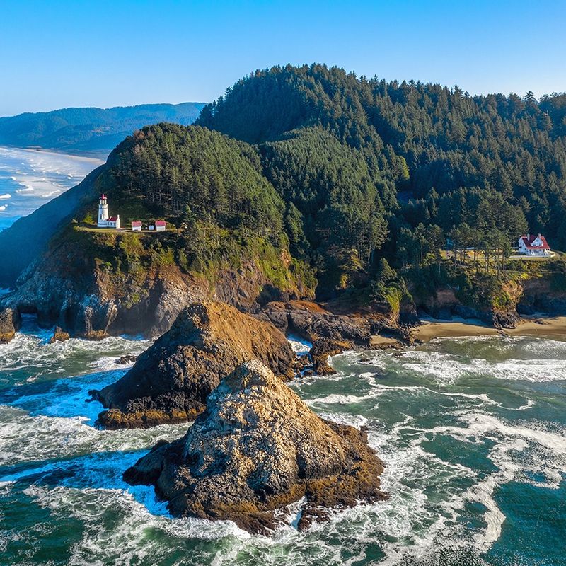 A Keeper's Cottage Above the Pacific A Keeper's Cottage Above the Pacific