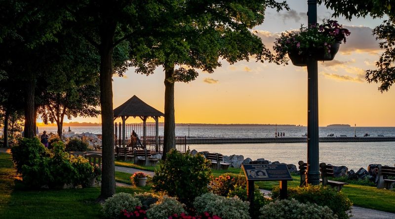 A Lakefront Village With a Long Memory