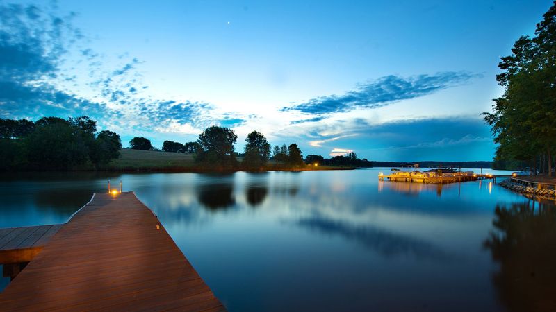 A Lakeside Address In Greensboro, Georgia