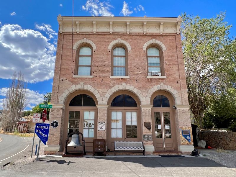 A Landmark Building on North Monroe Street