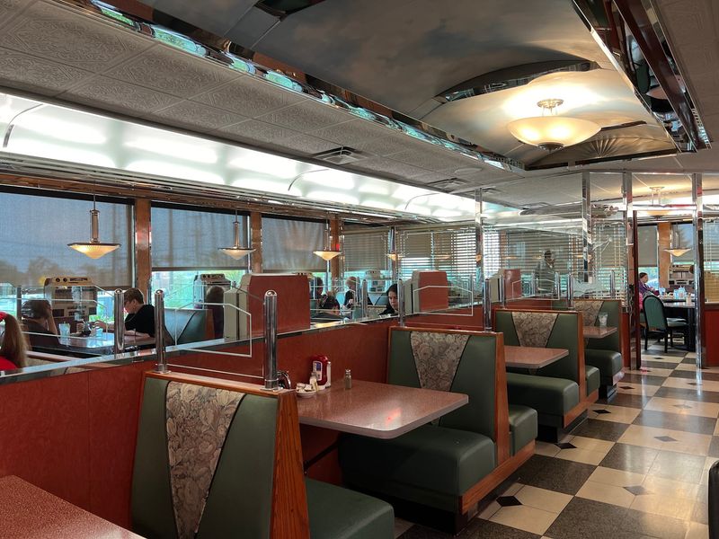 A Lively Room For Any Crowd