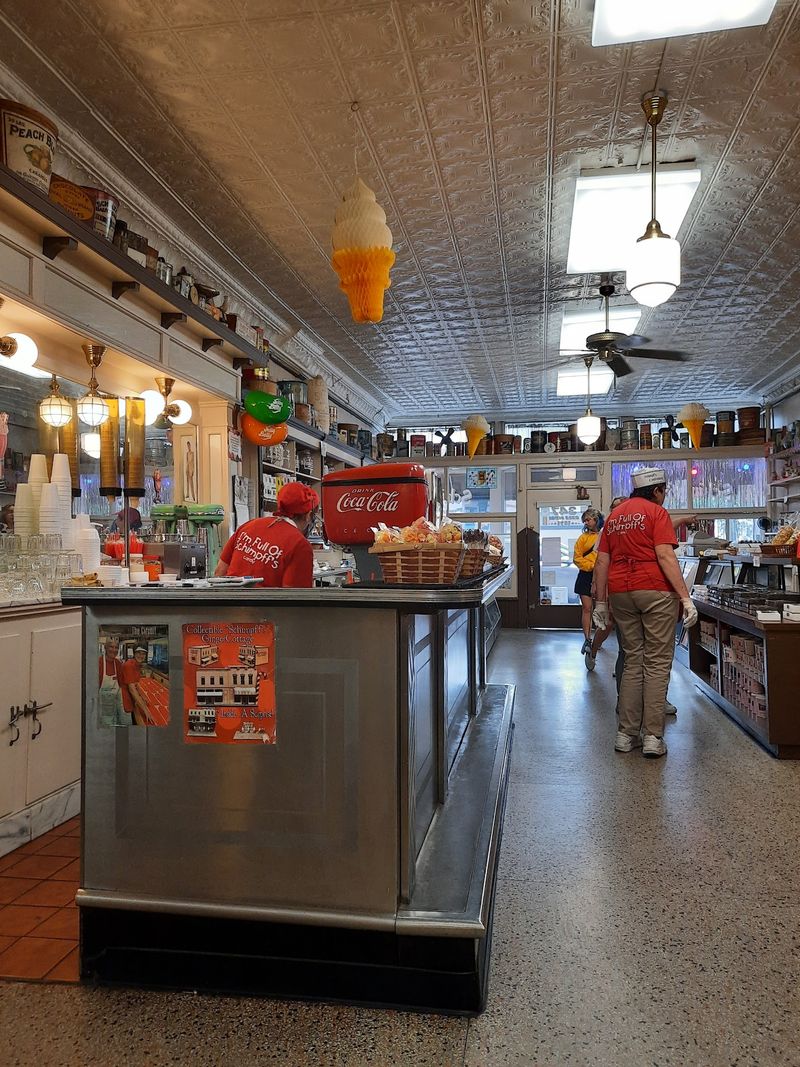 A Lunch Counter Worth Planning Around