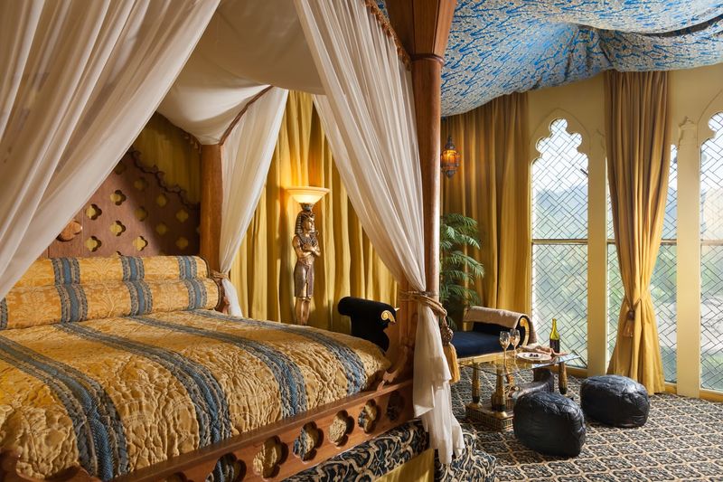 A Magical Atmosphere Made for Couples A Magical Atmosphere Made for Couples
