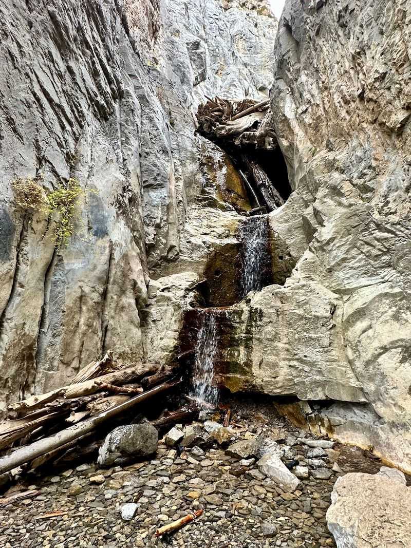 A Mountain Hideaway Above the Valley