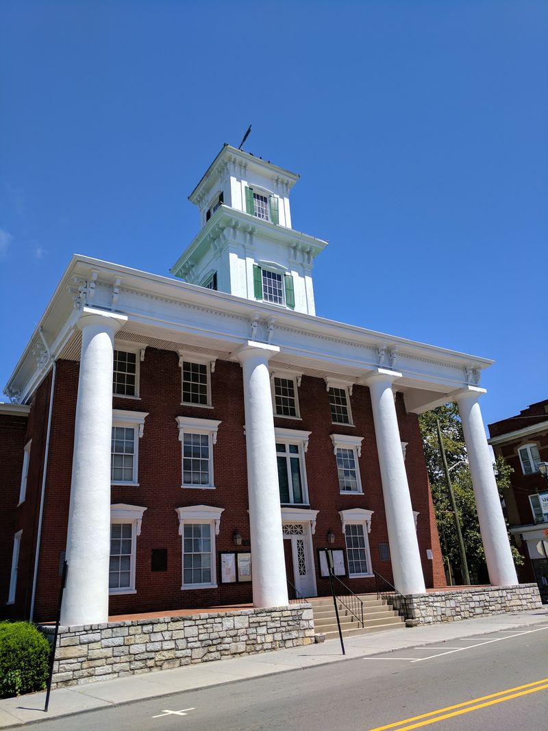 A Mountain Town With a County Seat Title