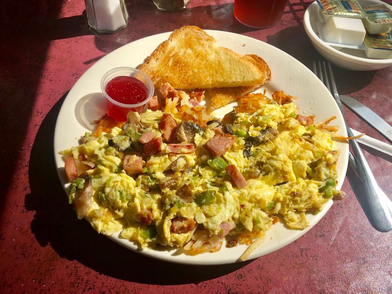 A Northwoods Breakfast Stop Worth Circling Back To A Northwoods Breakfast Stop Worth Circling Back To