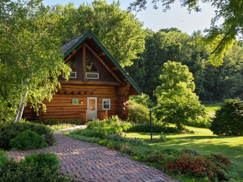 A Quiet Country Address Near Sparta
