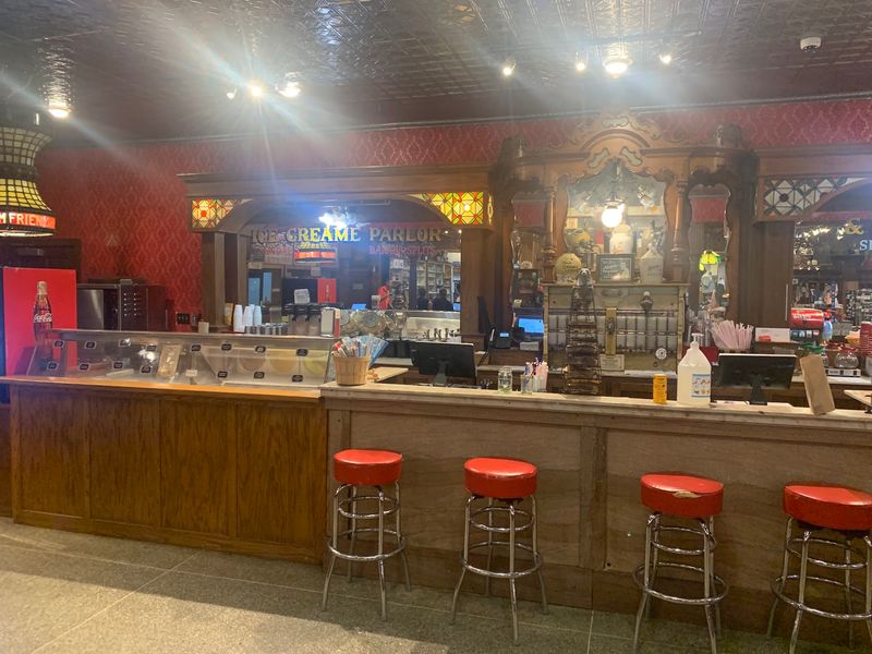 A Retro Ice Cream Parlor Worth The Detour