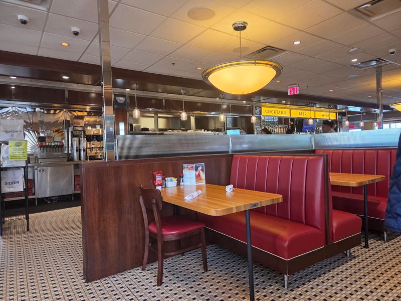 A Retro Morning Stop In Lanham