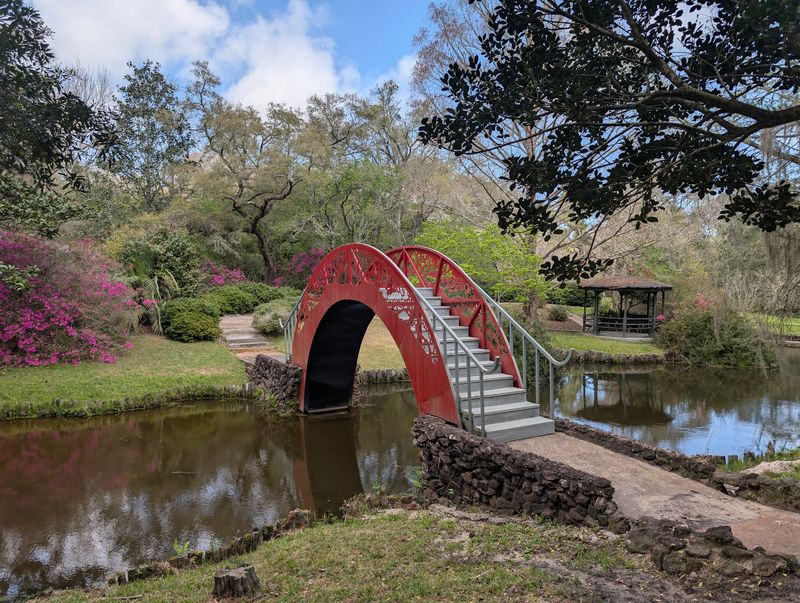 A River-Side Retreat Near Mobile