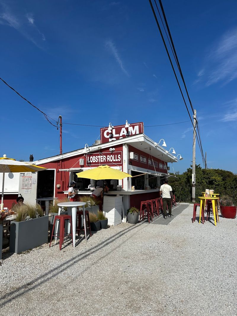 A Roadside Seafood Stop With a Longtime Following