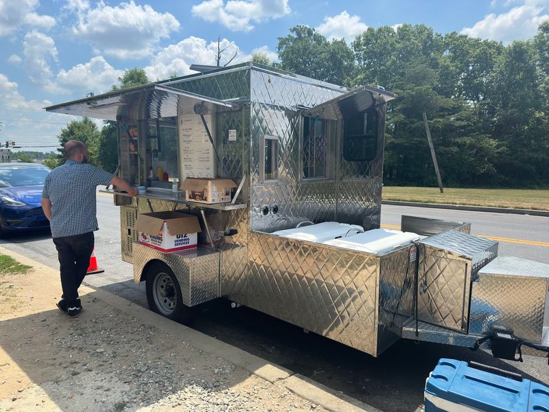 A Roadside Trailer With A Loyal Following A Roadside Trailer With A Loyal Following