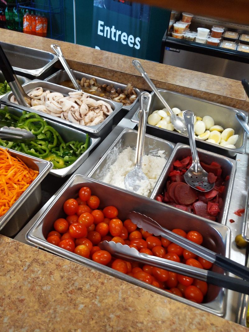 A Salad Bar That Genuinely Surprises People A Salad Bar That Genuinely Surprises People