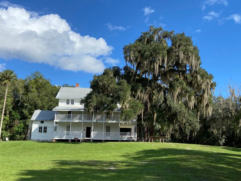 A Settler's Home From the Steamboat Days