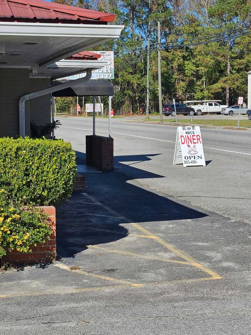 A Small-Town Gem Off the Interstate A Small-Town Gem Off the Interstate