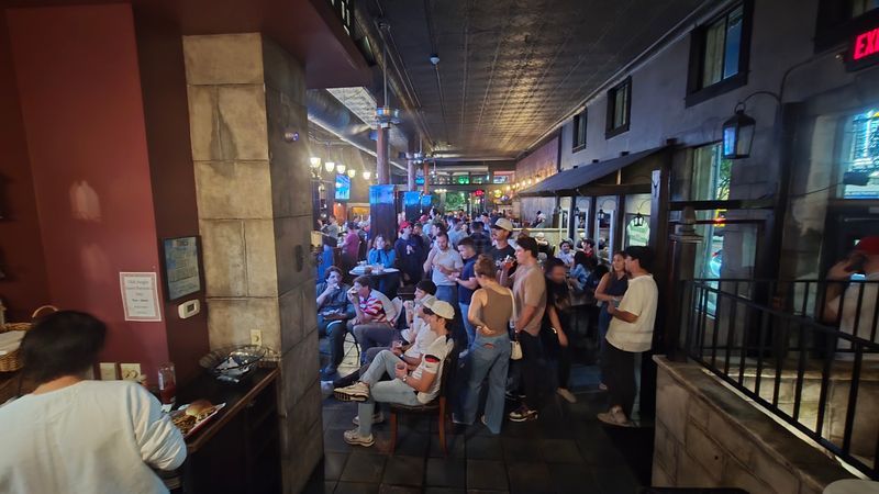 A Soccer Bar with Real European Spirit A Soccer Bar with Real European Spirit
