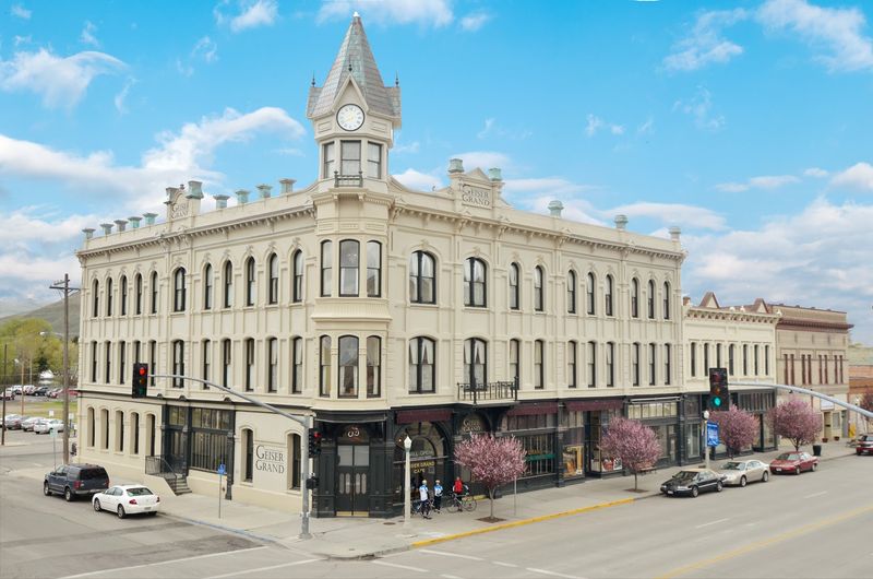 A Victorian Landmark on Baker City's Main Street