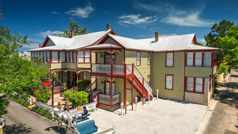 A Walkable Base In The Historic District
