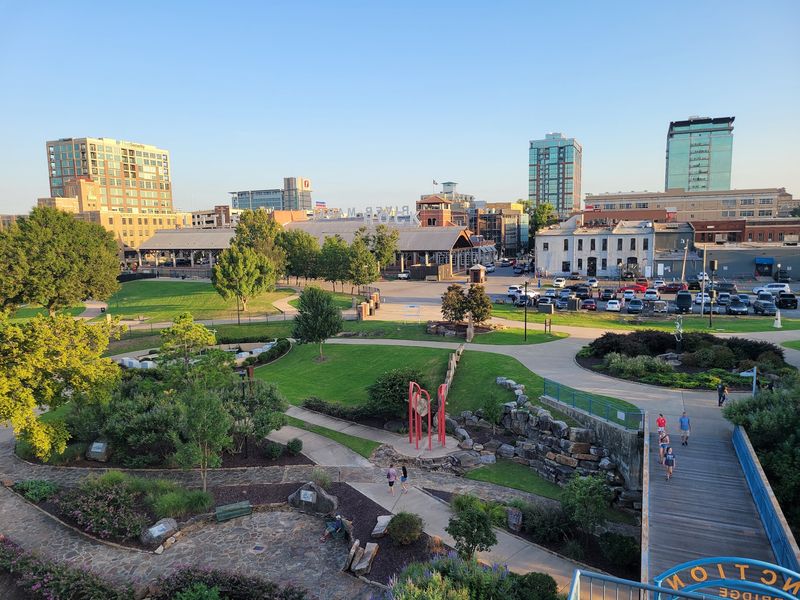 A Walkable, History-Rich Downtown